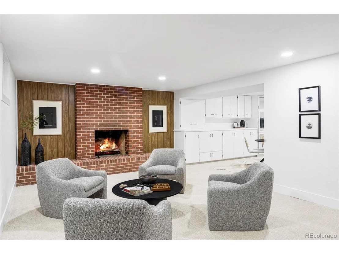 Photo of 42 Princeton Cir