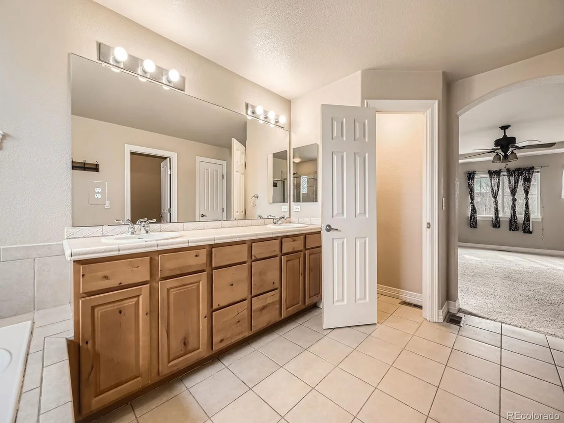 Photo of 4941 Silverleaf Ave