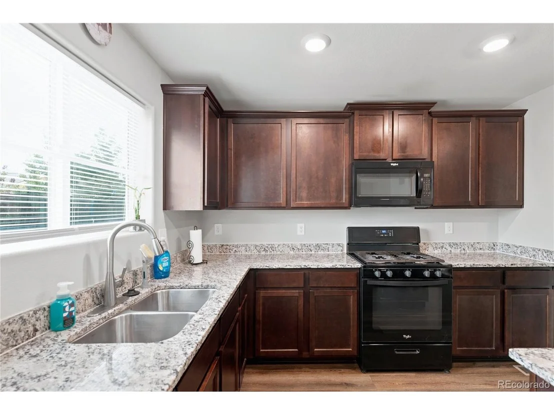 Photo of 47363 Lilac Ave
