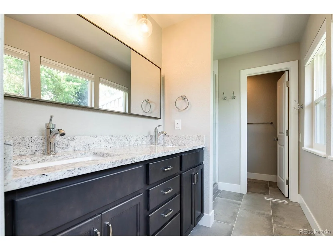 Photo of 8710 E Easter Pl