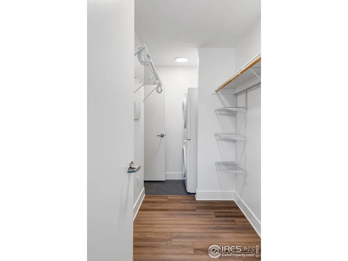 Photo of Unit 302 at 1707 Walnut St