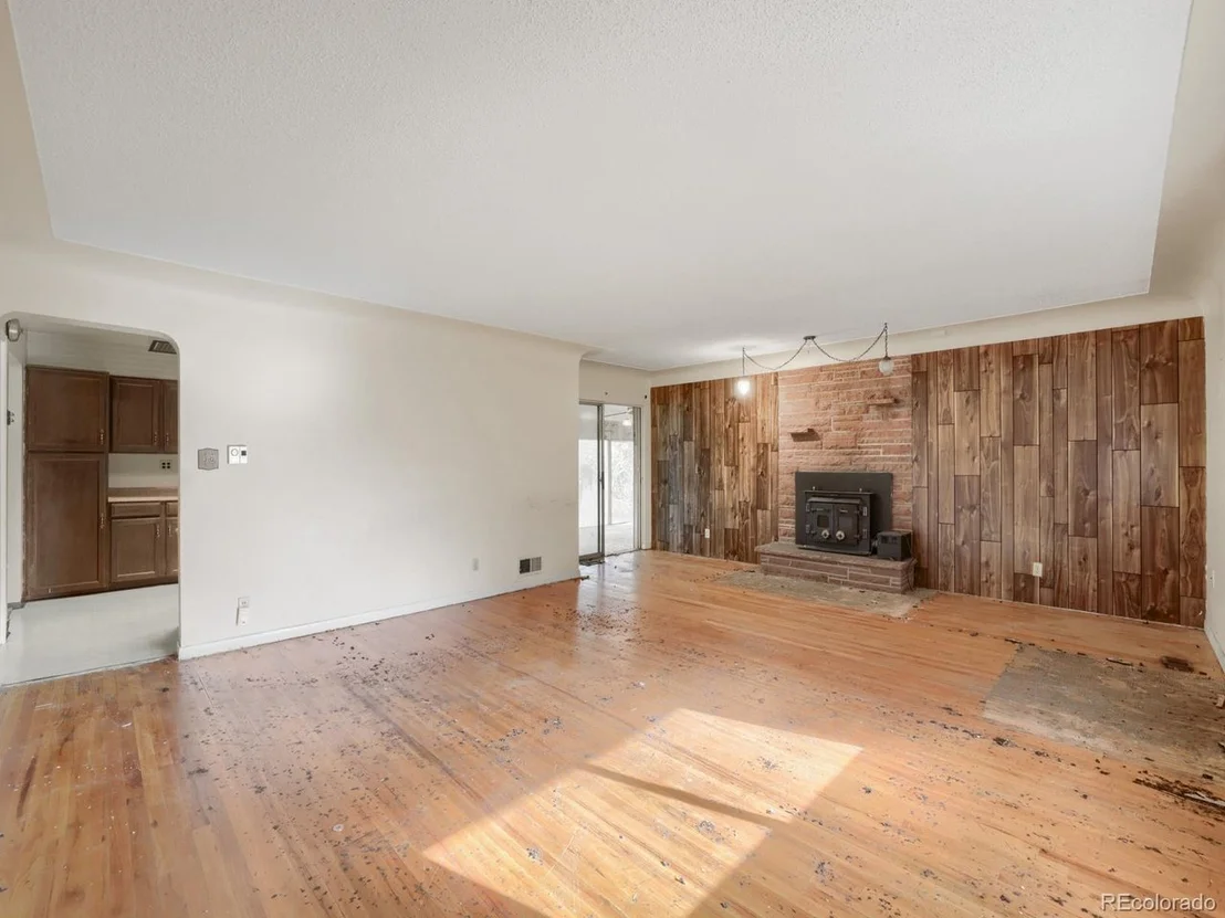 Photo of 600 Everett St