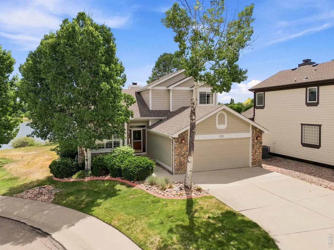 Photo of 535 Lakeside Pl