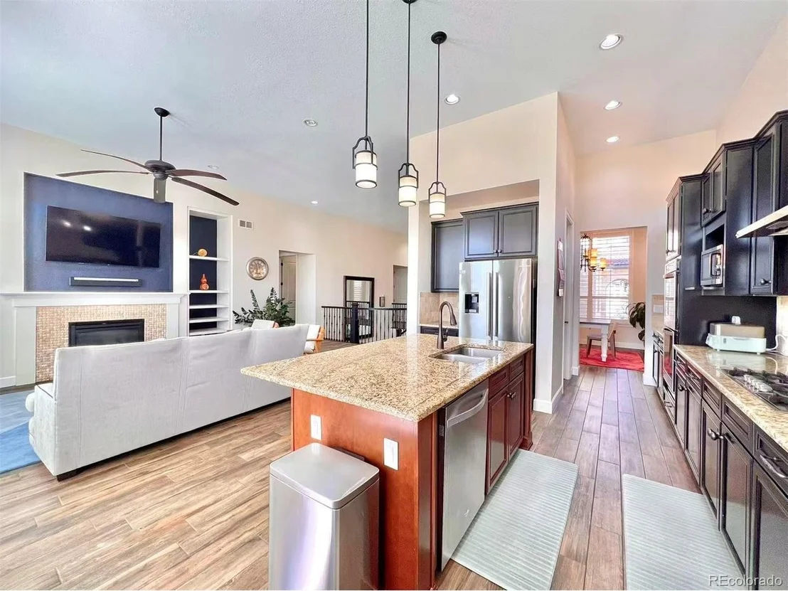 Photo of 10615 Montecito Dr