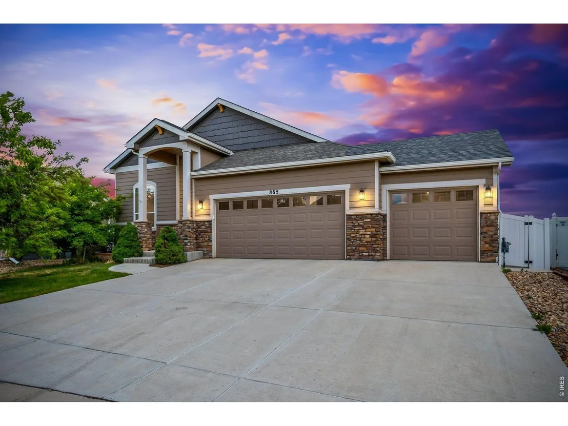 Photo of 885 Shirttail Peak Dr