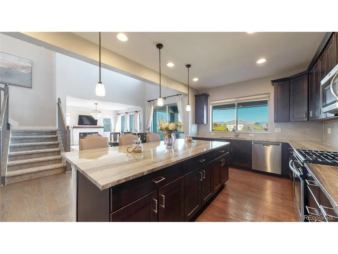 Photo of 16619 Prospect Ln