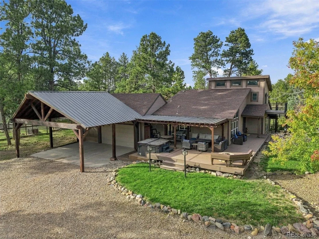 Photo of 5496 Timber Ridge Dr