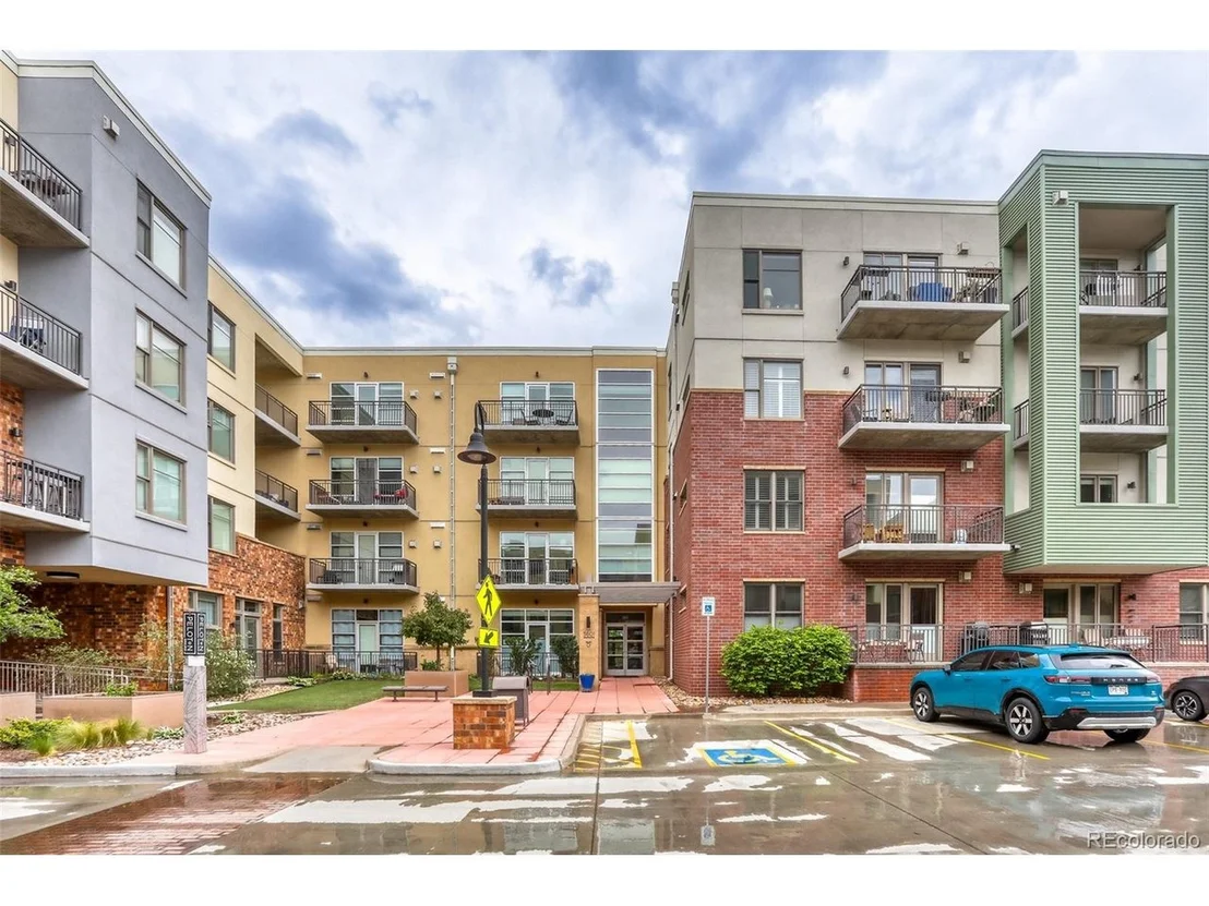 Photo of Unit 331 at 3601 Arapahoe Ave