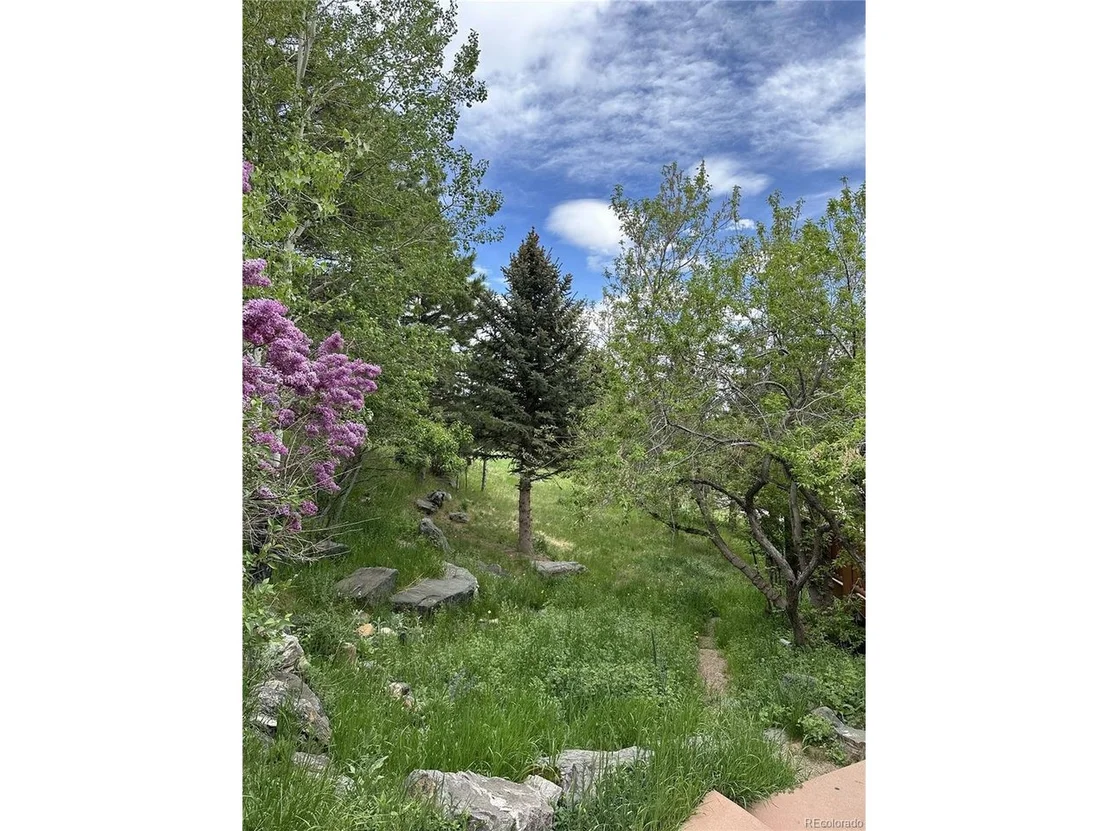 Photo of 21946 Panorama Dr