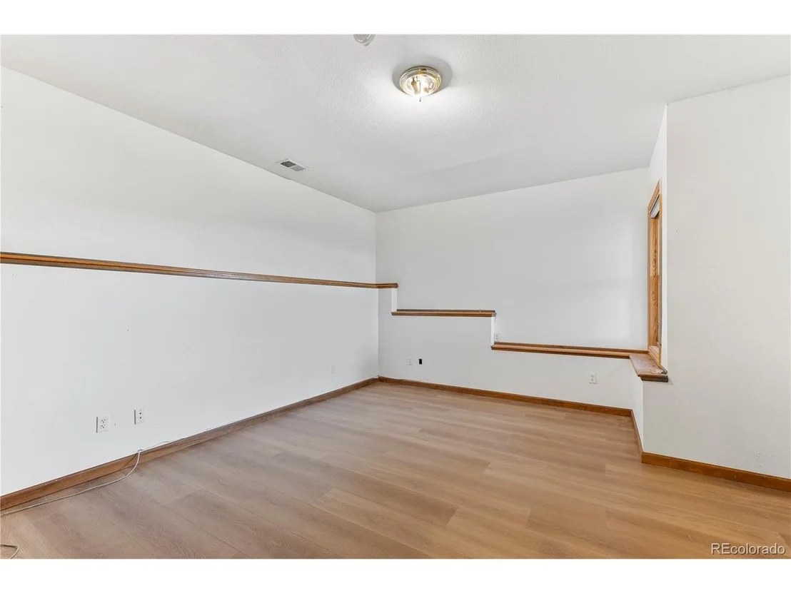Photo of 31437 Evans View Ln