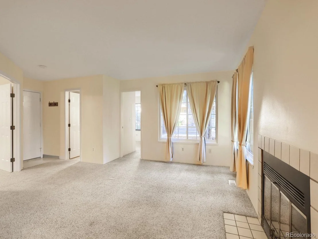 Photo of Unit E at 4819 White Rock Cir