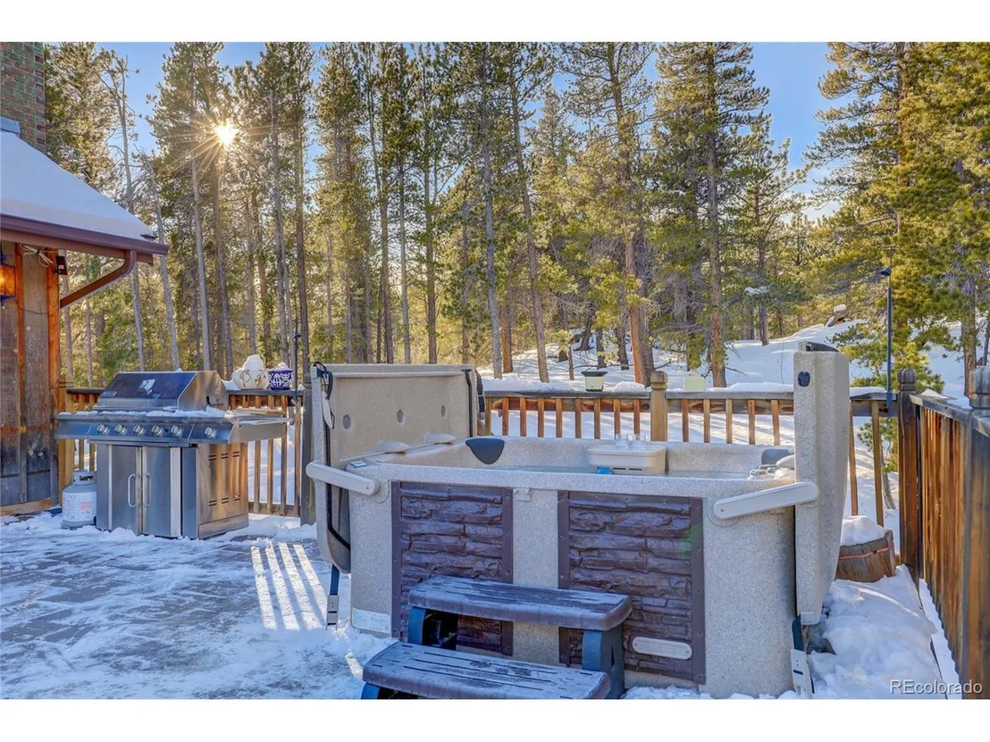 Photo of 155 Pinon Cir