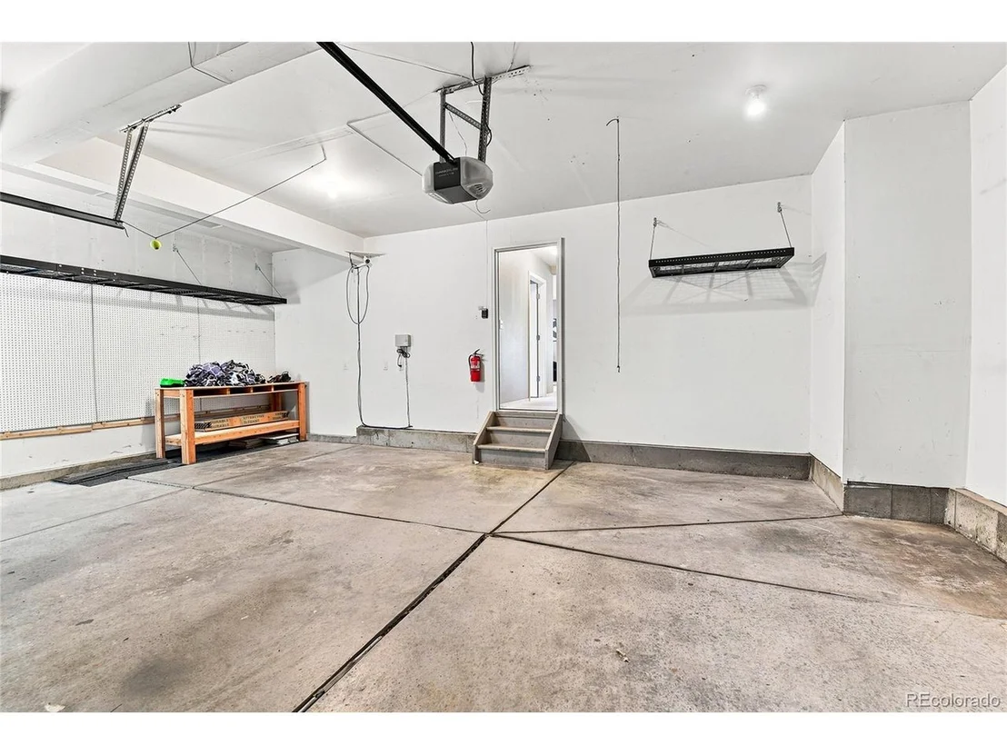 Photo of 330 Short Dr