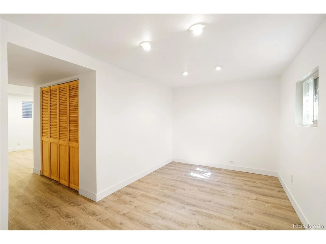 Photo of Unit 13 at 3870 Broadway St