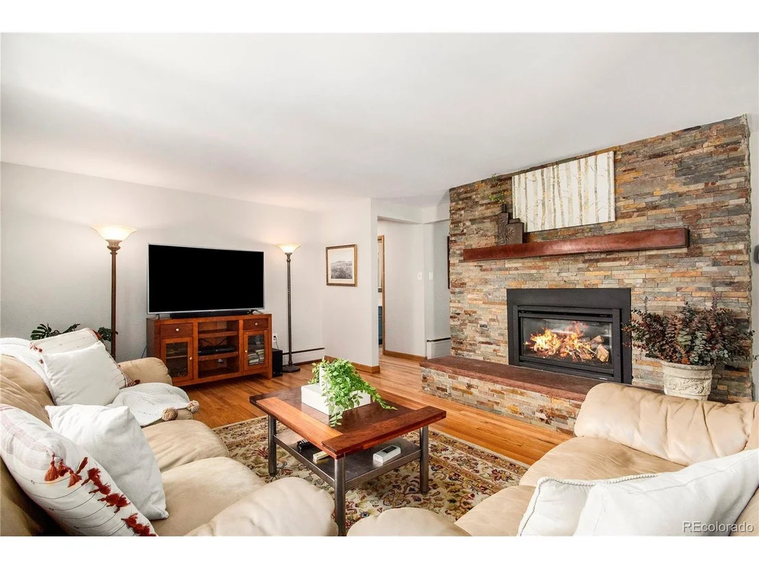 Photo of 8890 W 73rd Pl