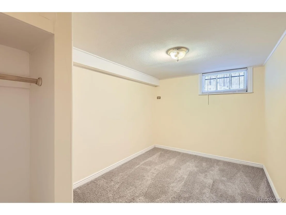 Photo of 1650 Locust St