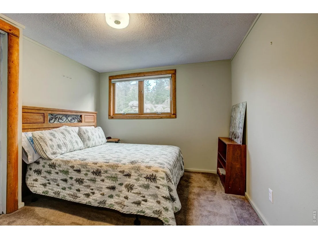 Photo of 301 Pine Tree Dr