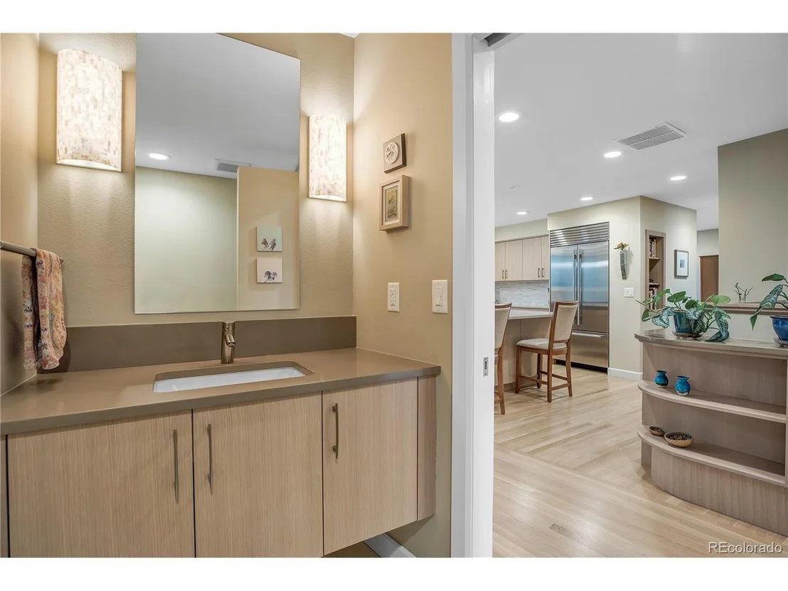 Photo of 6647 Apache Ct