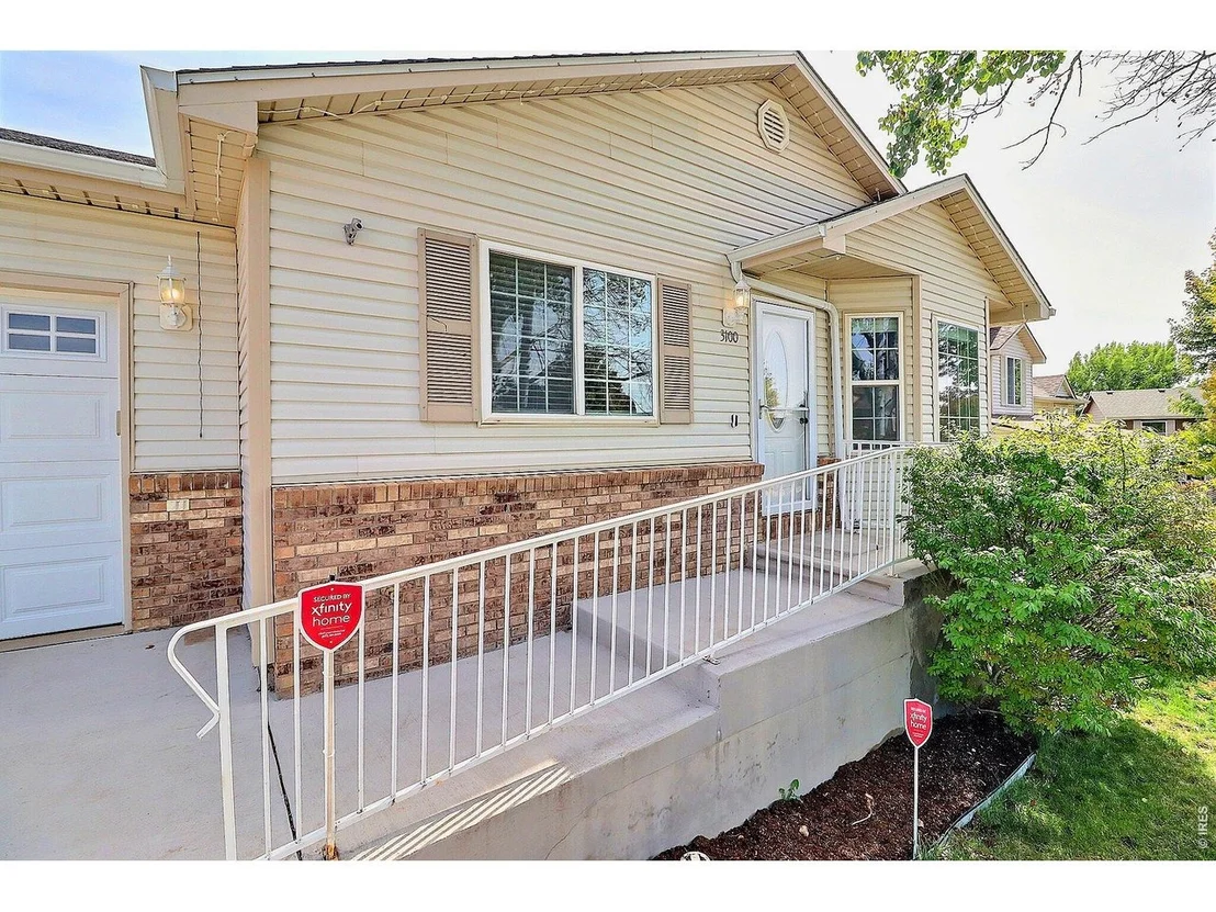 Photo of 3100 Cody Ave