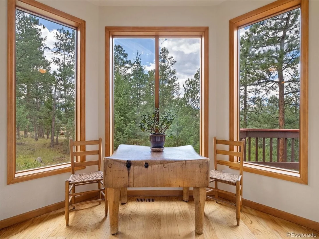 Photo of 27336 Mountain Park Rd