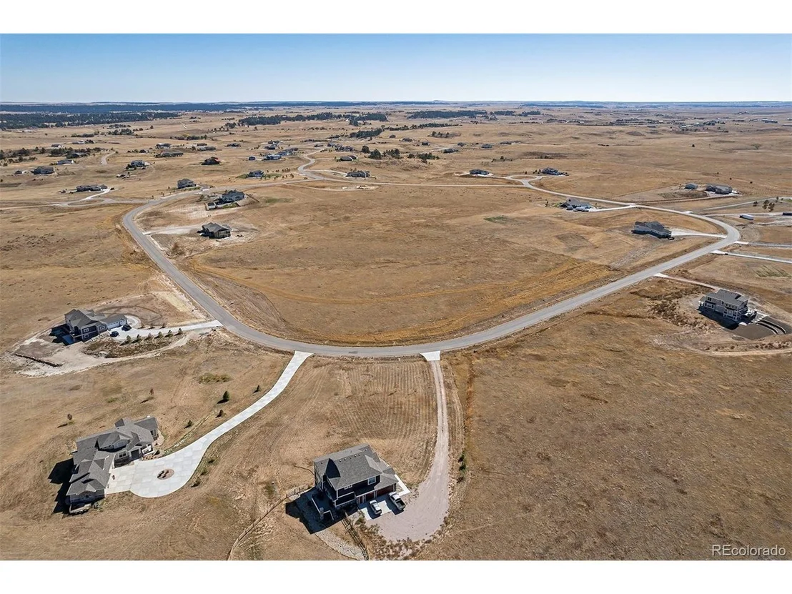 Photo of 451 Windward Cir