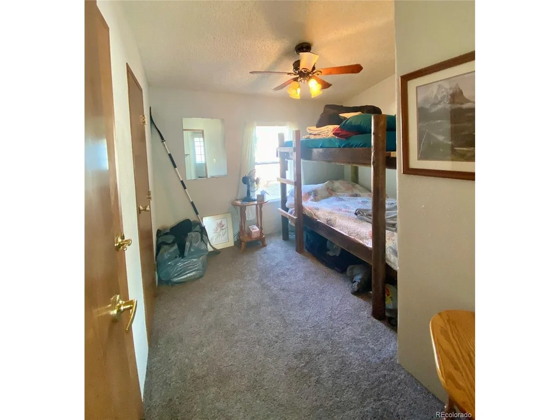 Photo of 921 Maple Dr