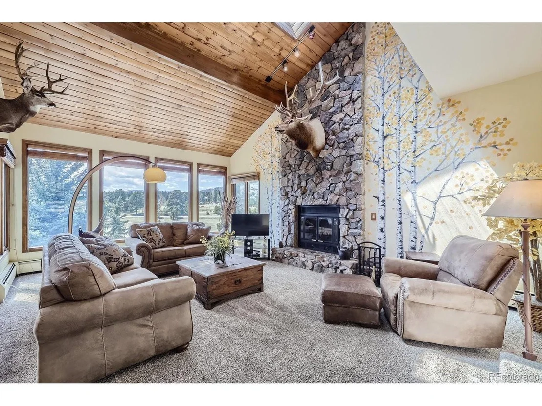 Photo of 31597 Broadmoor Dr