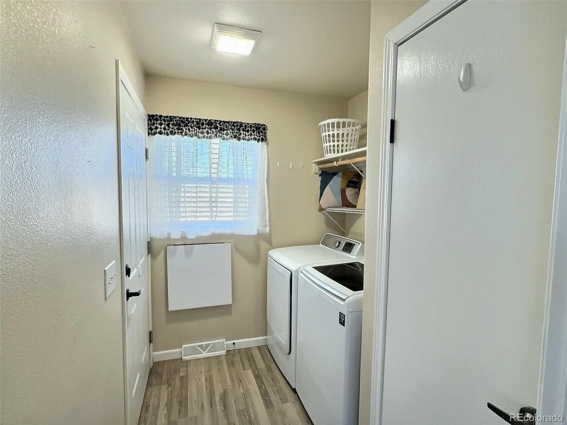 Photo of 7982 Larkspur Cir
