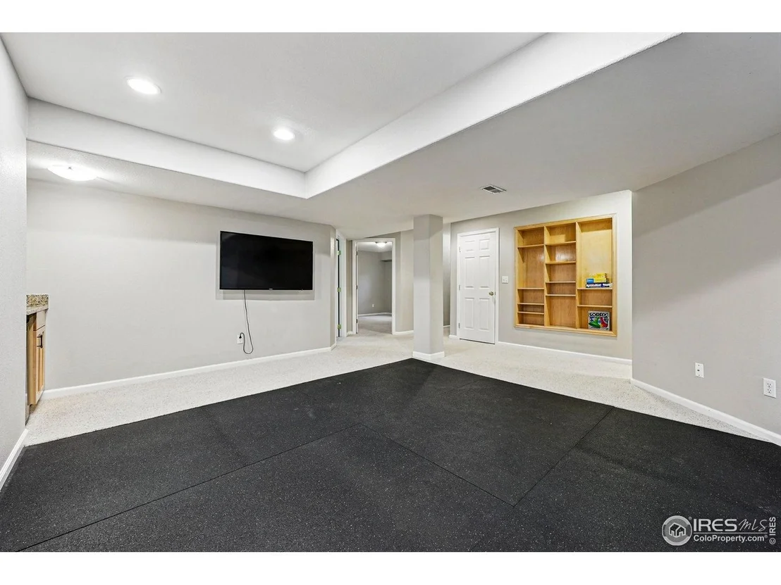 Photo of 6105 El Diente Cir
