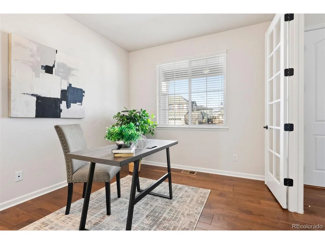 Photo of 352 Taurus Dr