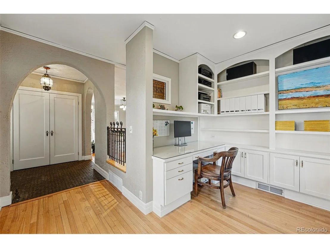 Photo of 1645 Locust St