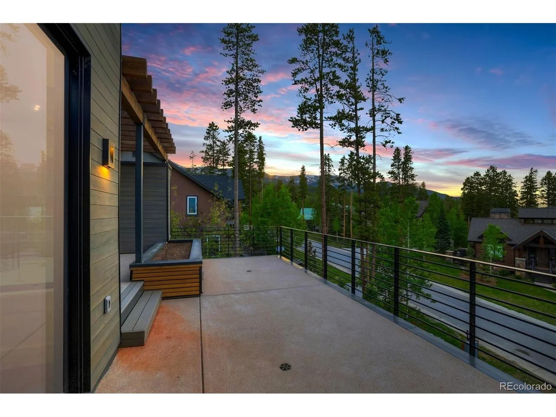Photo of 27 Boulder Cir
