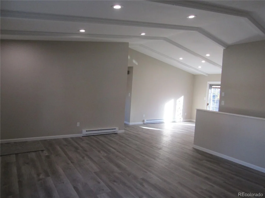 Photo of 2320 E Emerson