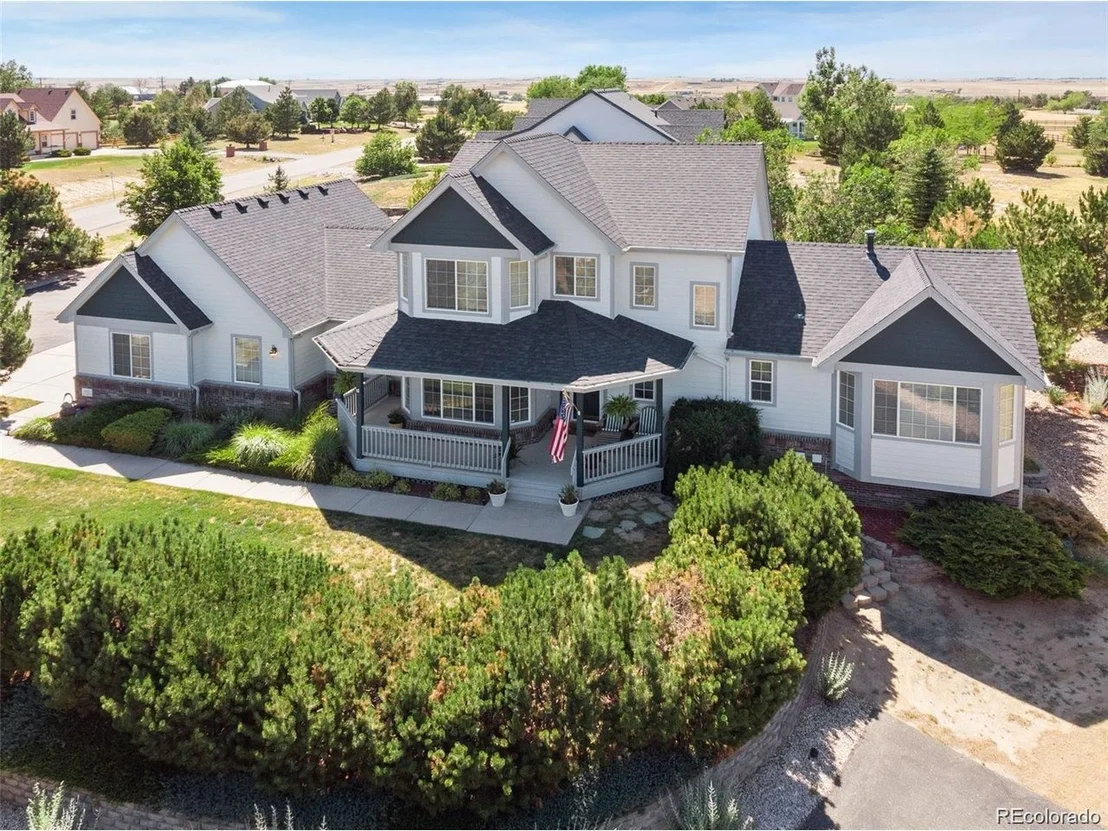 Photo of 935 Green Gables Cir Ct