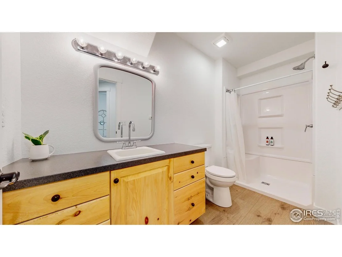 Photo of 104 Summit View Rd
