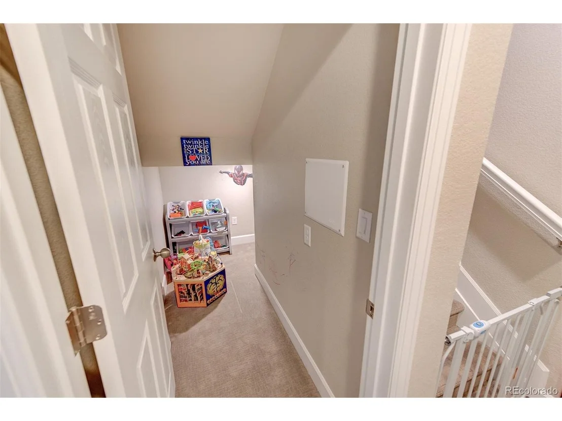 Photo of 6560 Empire Ave