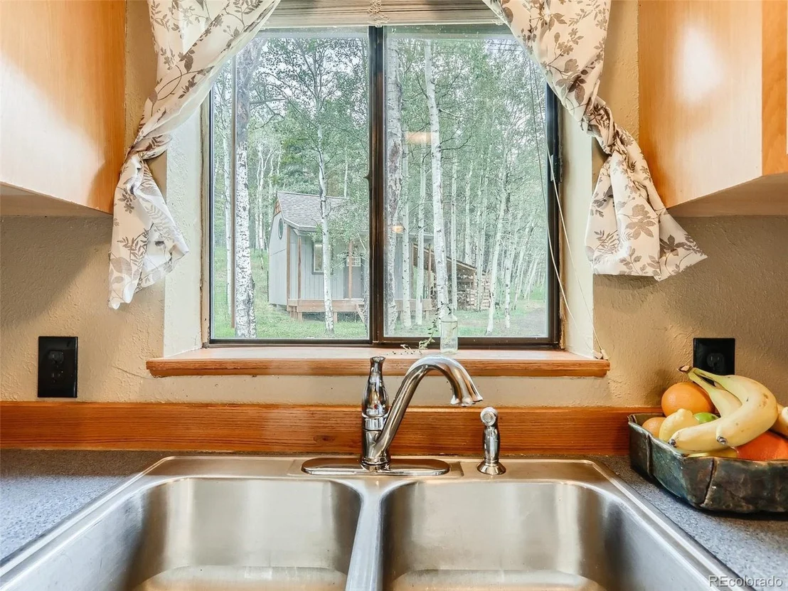 Photo of 479 Deer Rd