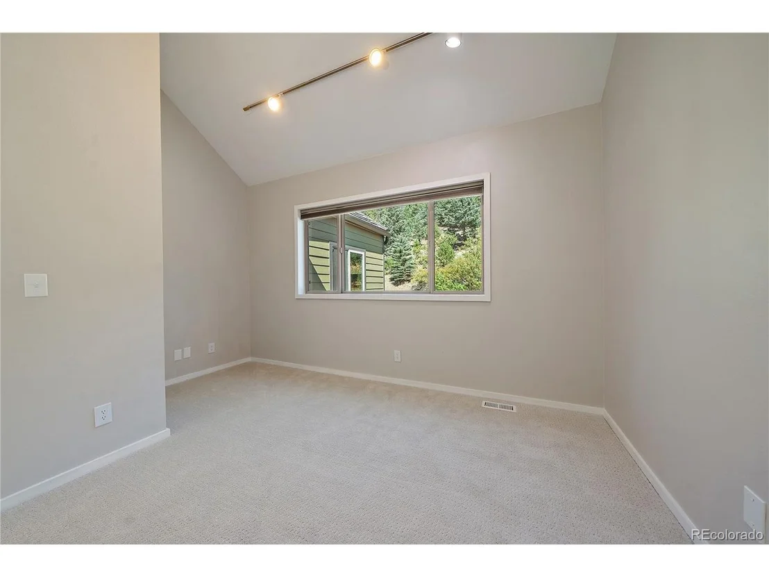 Photo of 6537 Vesuvius Rd