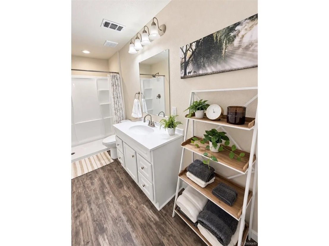 Photo of 360 Linden Oaks Dr