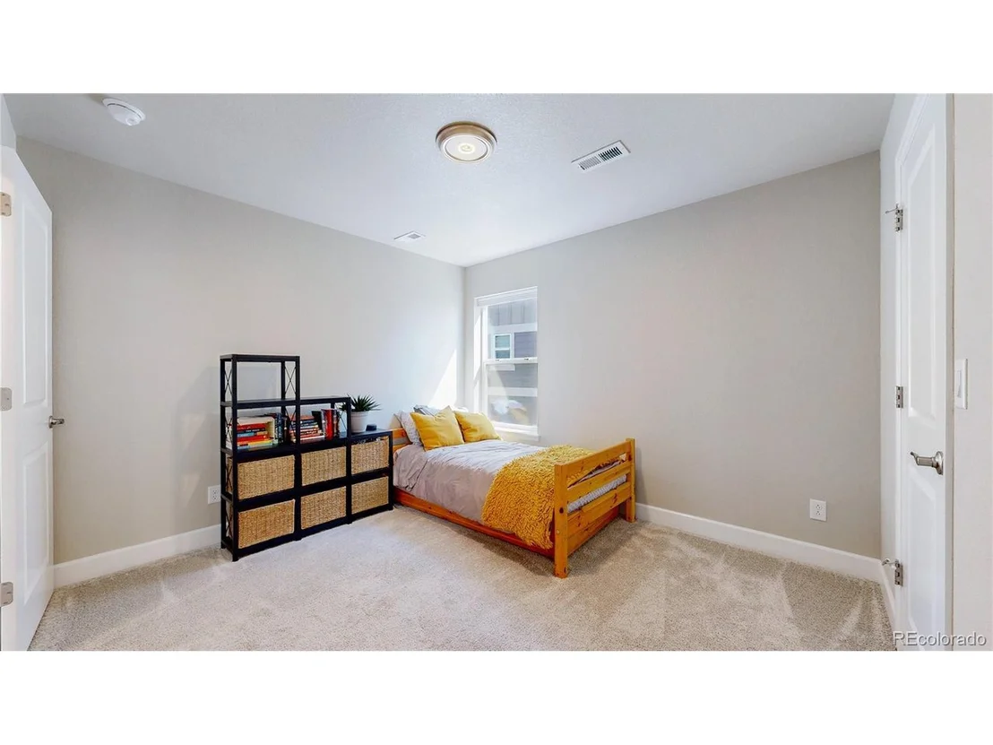Photo of 416 Hyde Park Cir