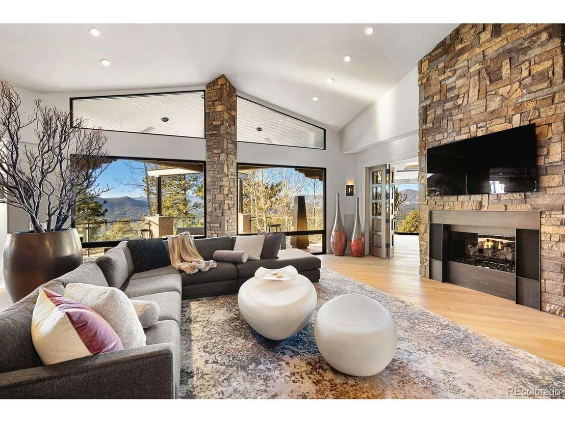 Photo of 1913 Montane Dr