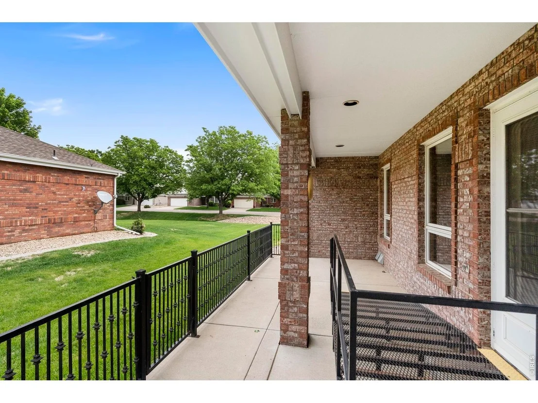 Photo of 532 Trailwood Cir