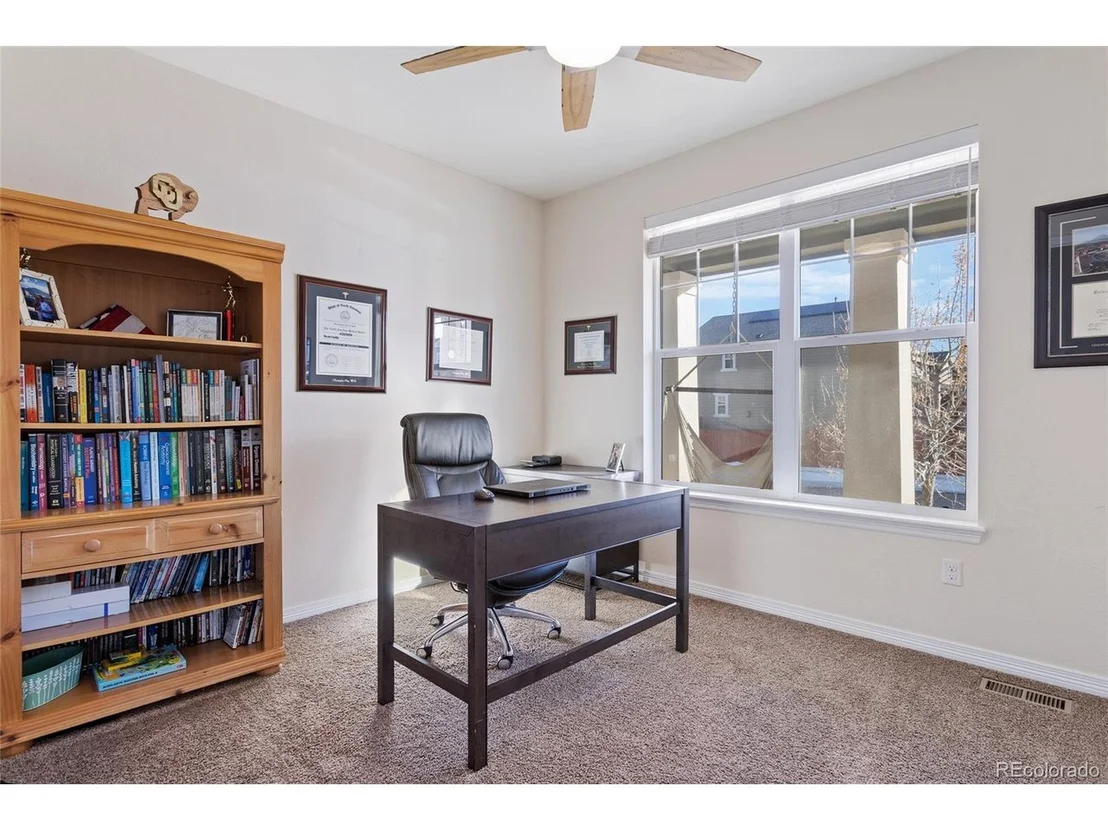 Photo of 10031 Isle Cir