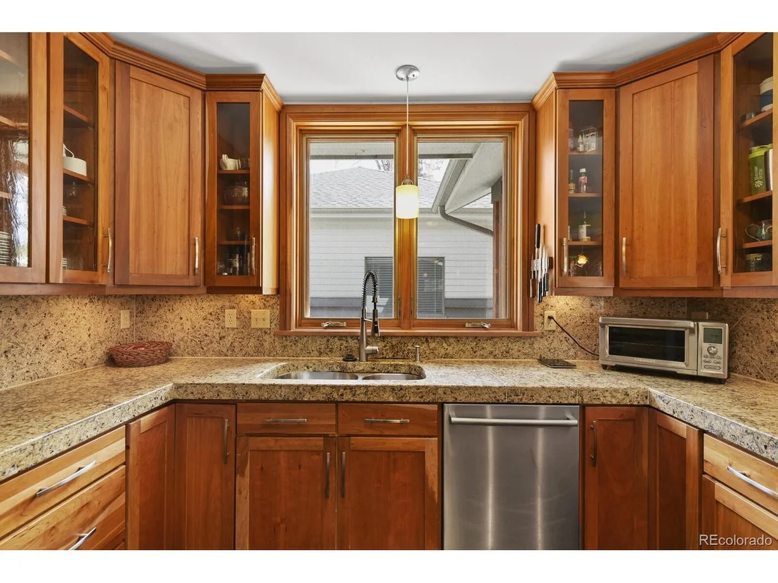 Photo of 220 Pawnee Dr