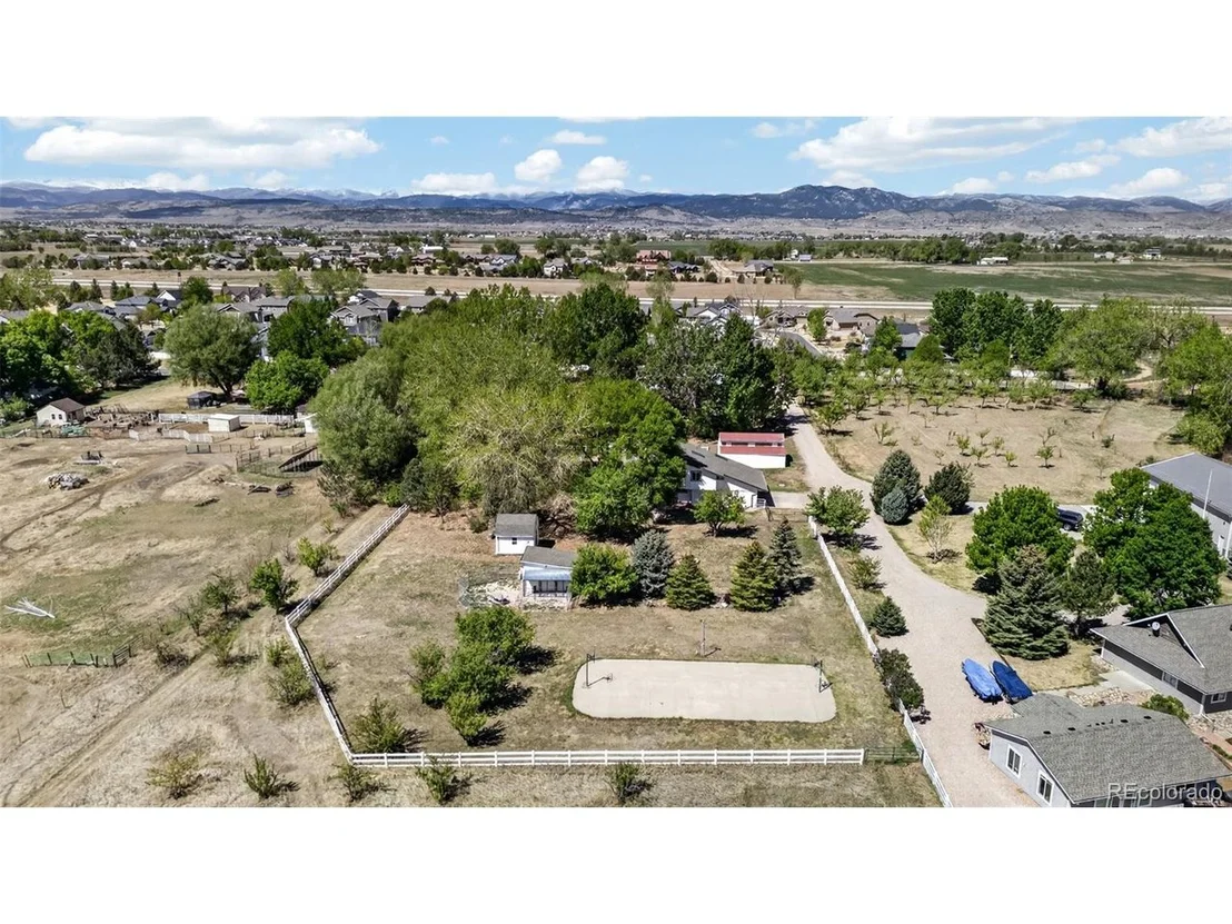 Photo of 1120 Meadowlark Dr