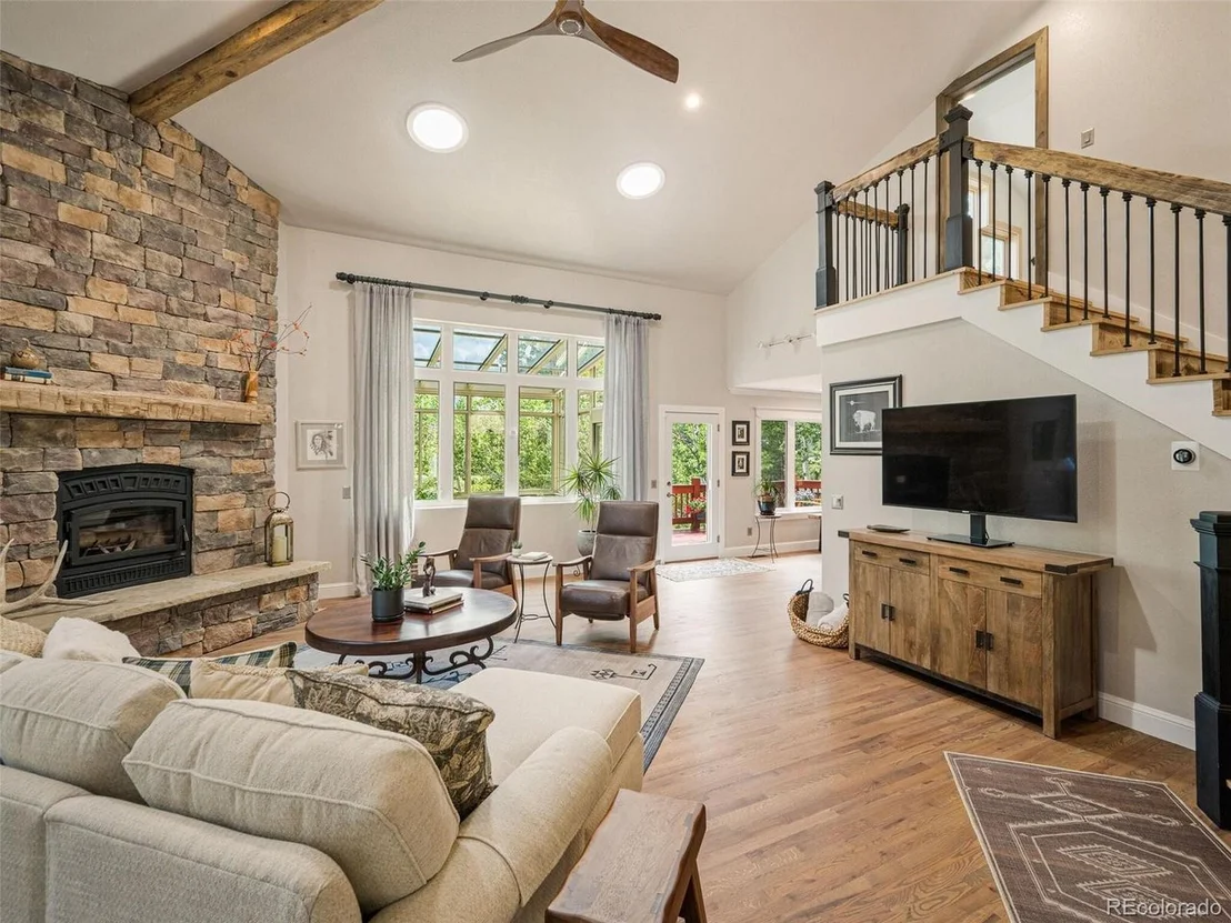 Photo of 137 Nuthatch Rd