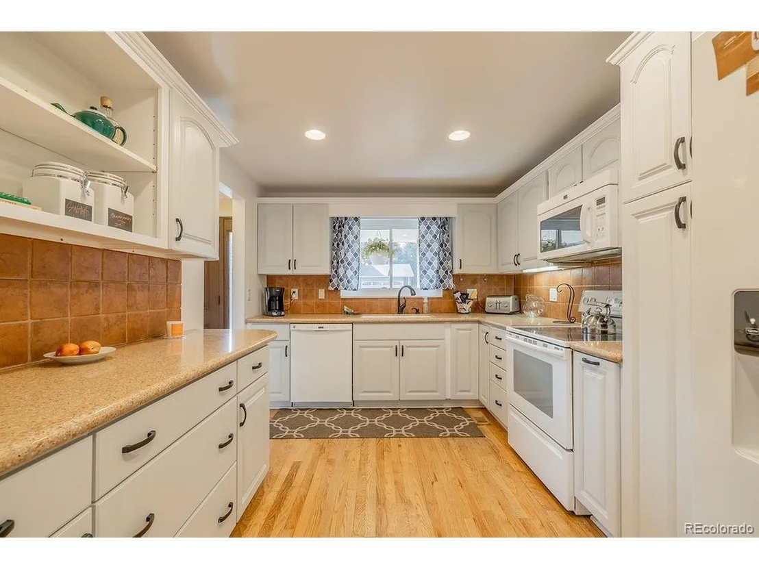 Photo of 13493 Omega Cir