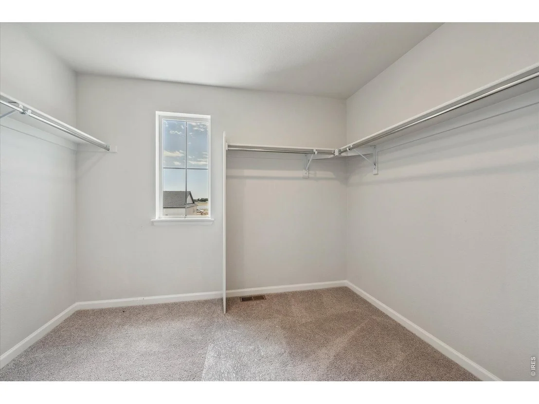 Photo of 822 Kettlepond Way