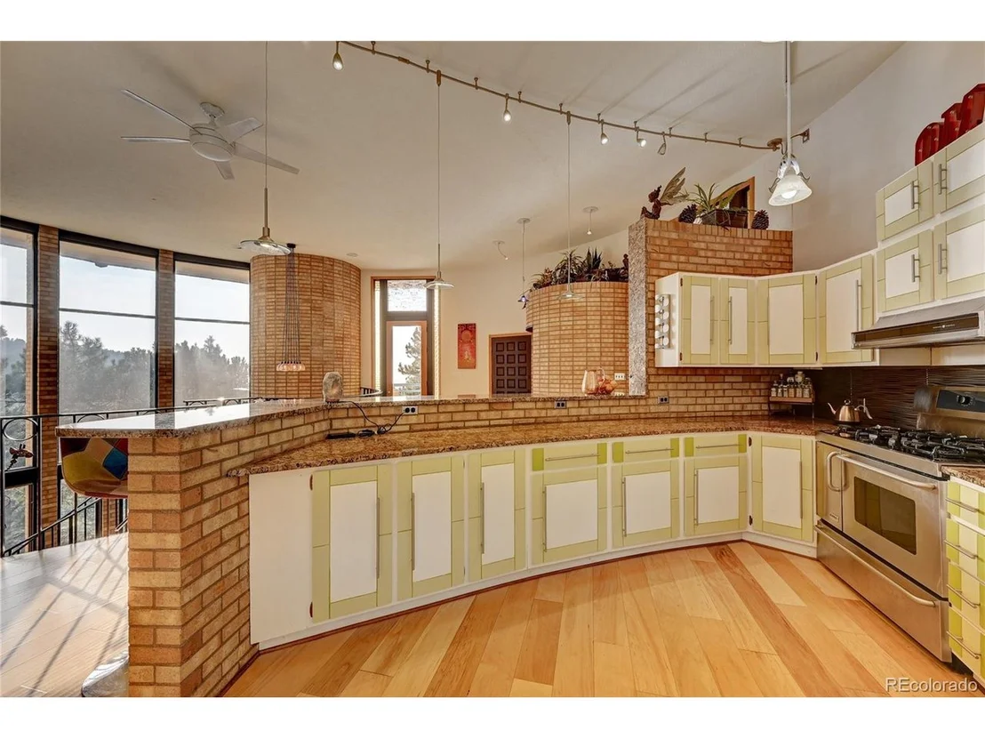 Photo of 218 Anemone Dr