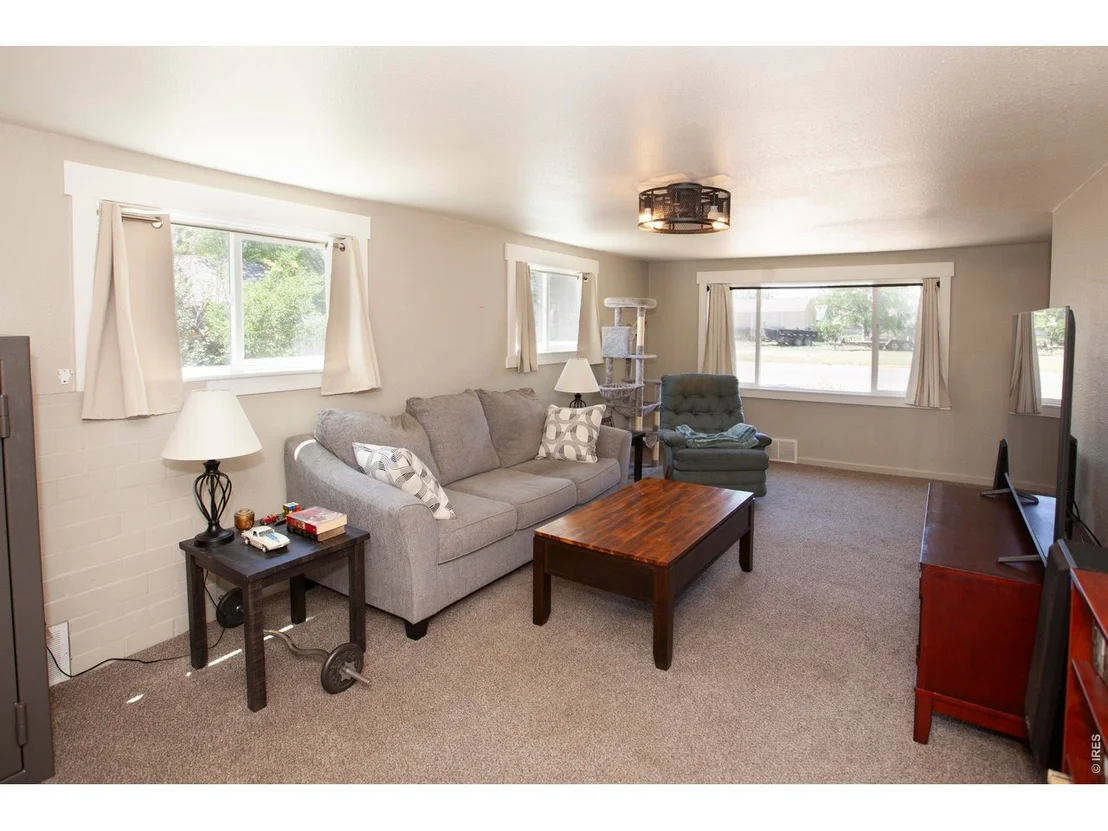 Photo of 324 N 3rd Ave